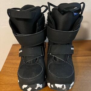 Burton Mini Grom Kids Snowboard Boots, size 13 little kids